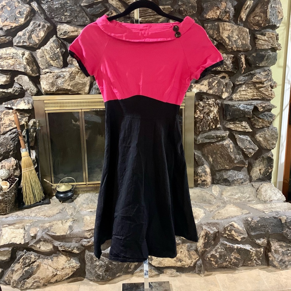 Excellent Condition Black/Fuchsia Dress